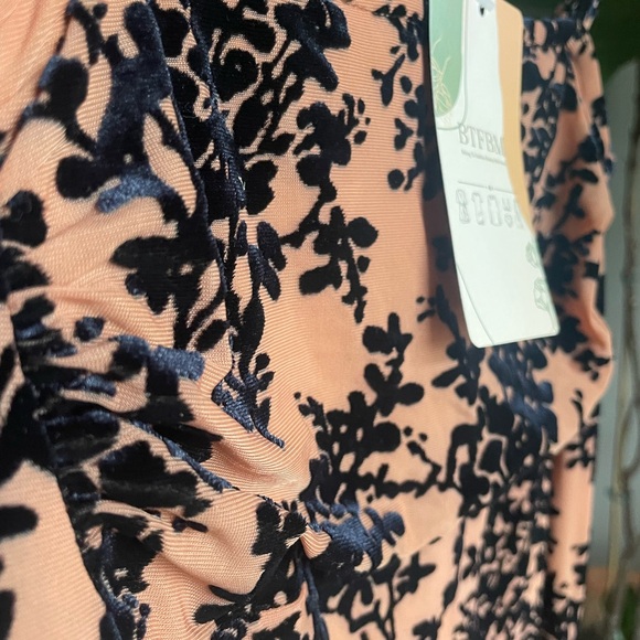 BTFBM navy and tan velvet floral dress - Picture 4 of 5